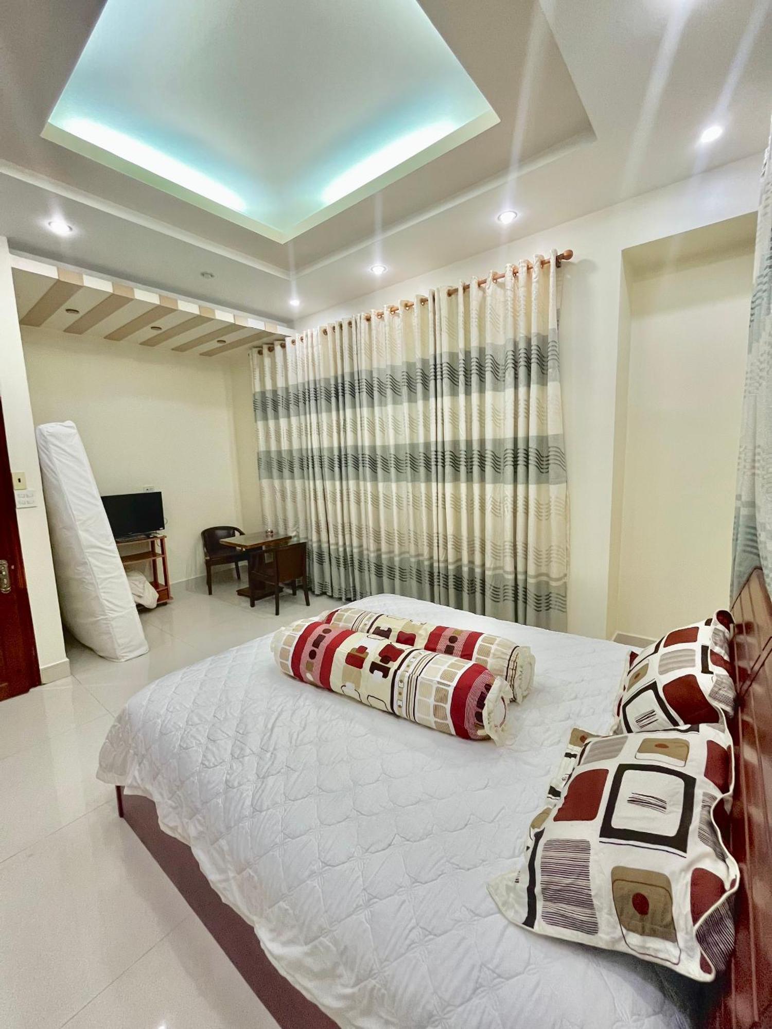 Cherry Homestay - Hoang De Motel تشاو دوك المظهر الخارجي الصورة